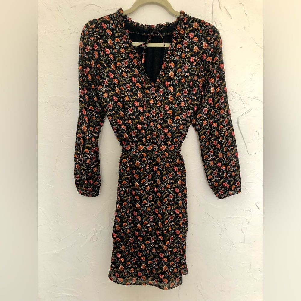 Floral Print Ruffles Dress - Picture 3 of 8